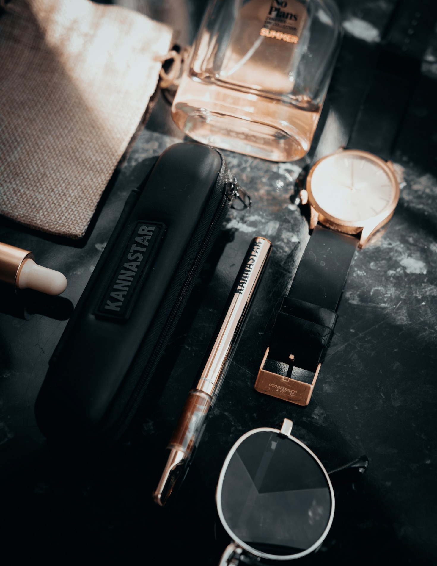 The Minimalist’s Guide to Bold, Dark Choices